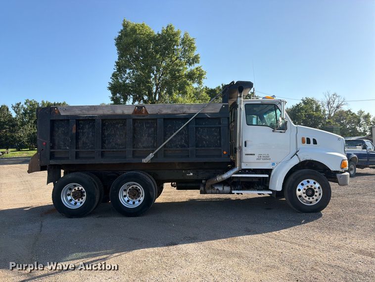 image for item FK3187 2007 Sterling L8500 dump truck