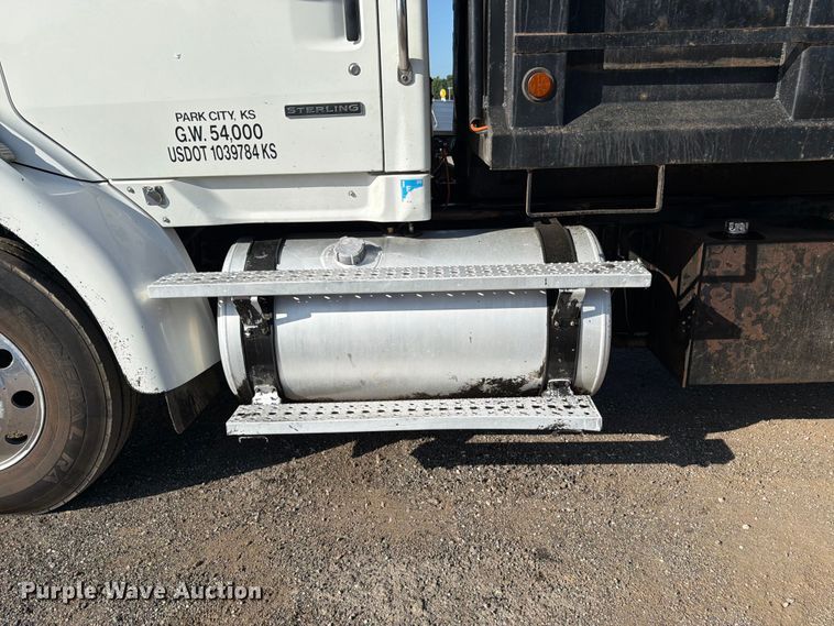 image for item FK3187 2007 Sterling L8500 dump truck