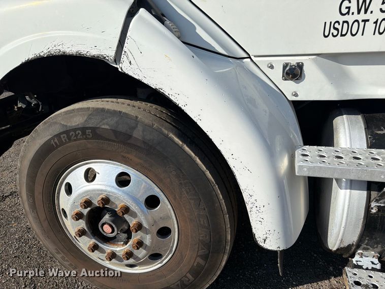 image for item FK3187 2007 Sterling L8500 dump truck