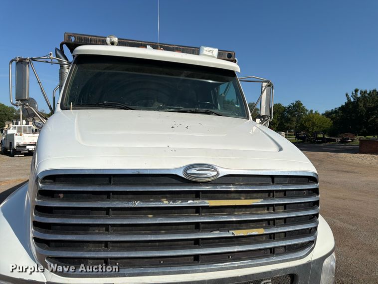 image for item FK3187 2007 Sterling L8500 dump truck