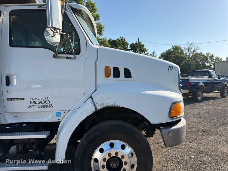 image for item FK3187 2007 Sterling L8500 dump truck