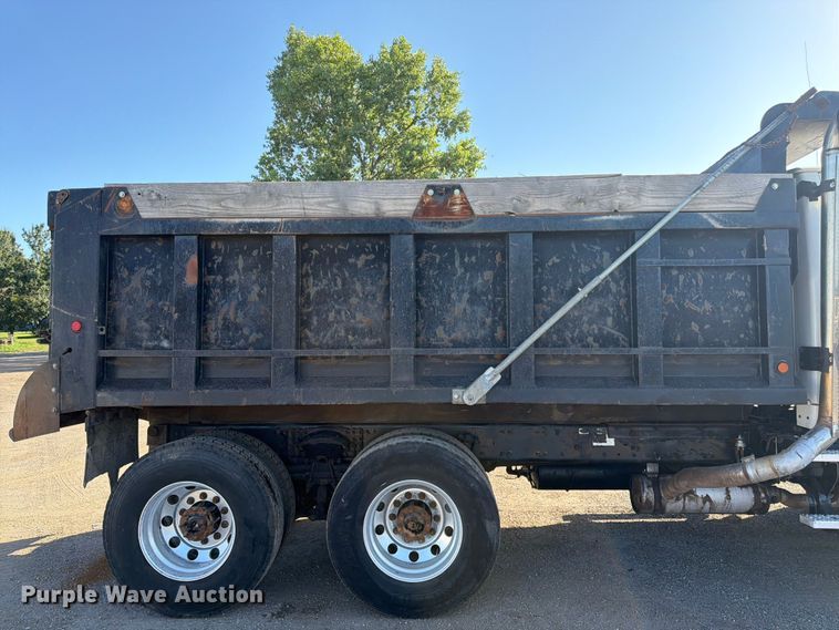 image for item FK3187 2007 Sterling L8500 dump truck