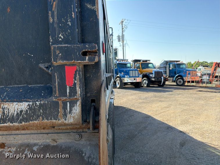 image for item FK3187 2007 Sterling L8500 dump truck