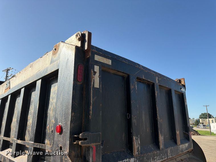 image for item FK3187 2007 Sterling L8500 dump truck