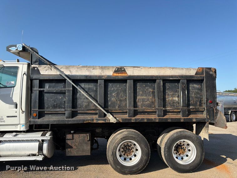 image for item FK3187 2007 Sterling L8500 dump truck