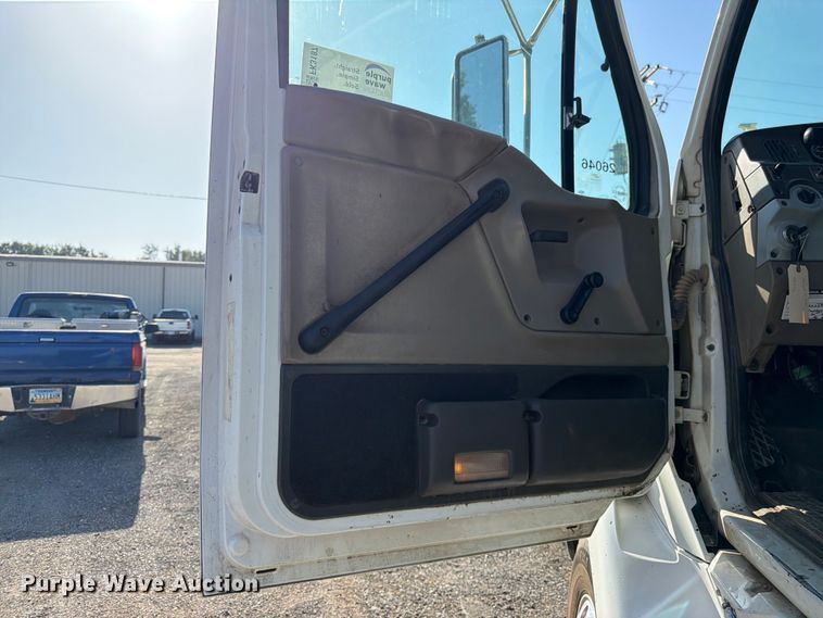 image for item FK3187 2007 Sterling L8500 dump truck