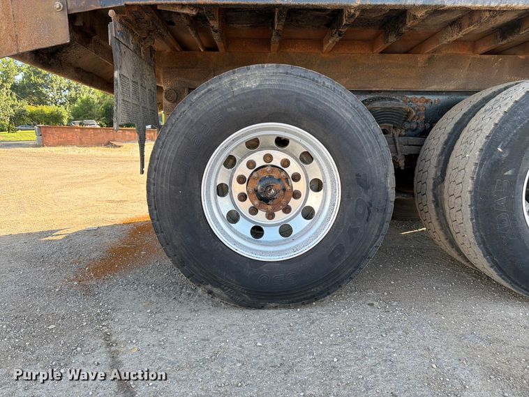image for item FK3187 2007 Sterling L8500 dump truck