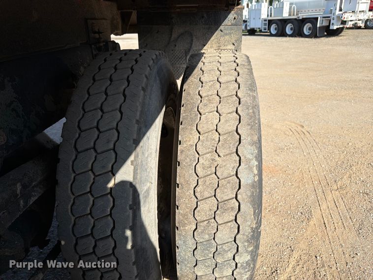 image for item FK3187 2007 Sterling L8500 dump truck