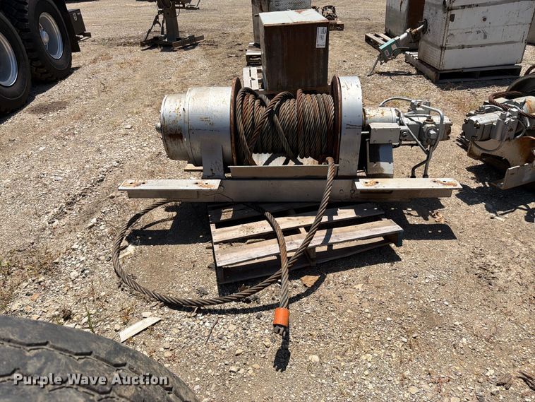 image for item FK3196 Tulsa RM130PHRX0AZ winch