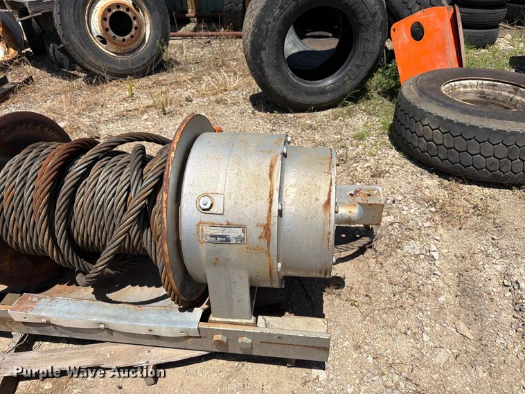 image for item FK3196 Tulsa RM130PHRX0AZ winch