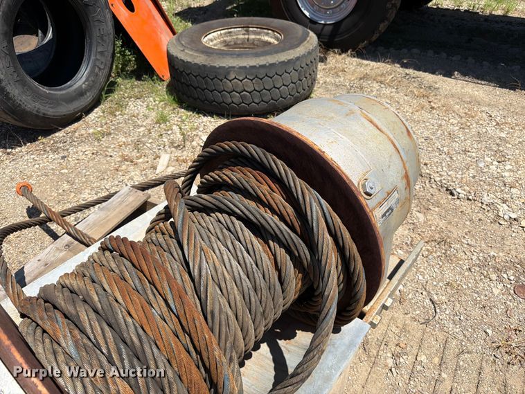 image for item FK3196 Tulsa RM130PHRX0AZ winch