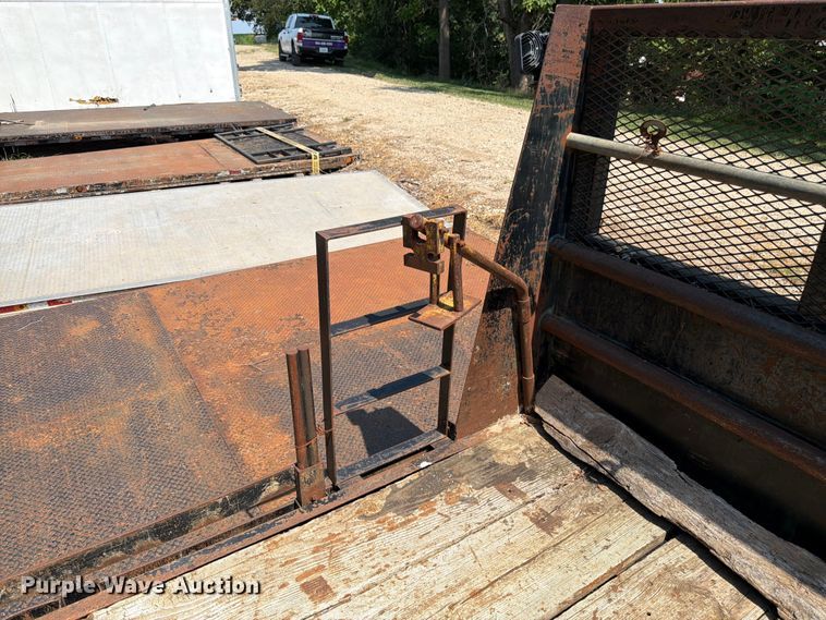 image for item FK3206 Flat bed