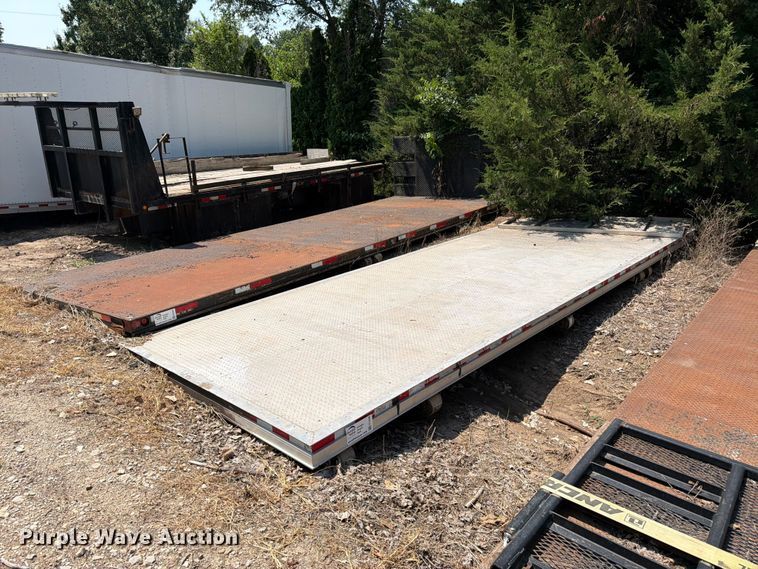 Flat bed