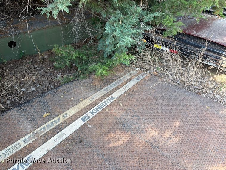 image for item FK3209 Flatbed