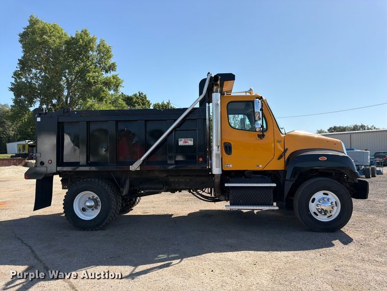 image for item FK3216 2013 Freightliner 114SD dump truck