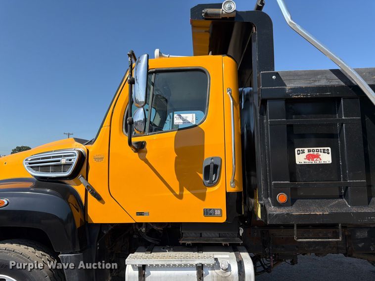 image for item FK3216 2013 Freightliner 114SD dump truck