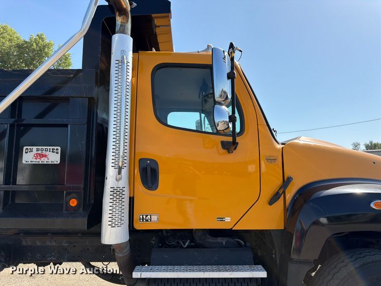 image for item FK3216 2013 Freightliner 114SD dump truck