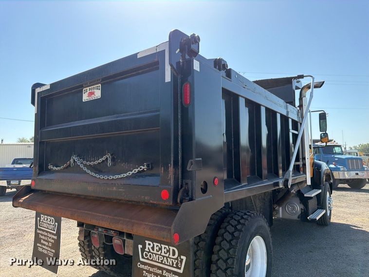 image for item FK3216 2013 Freightliner 114SD dump truck
