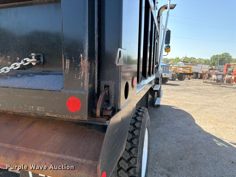 image for item FK3216 2013 Freightliner 114SD dump truck