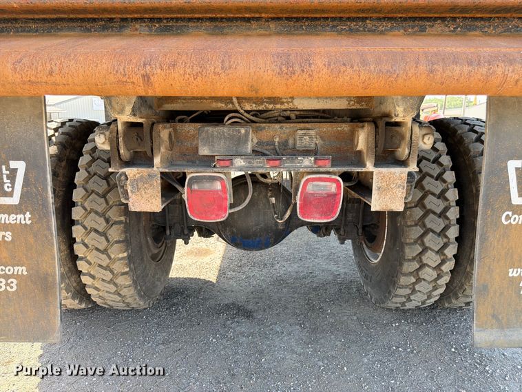 image for item FK3216 2013 Freightliner 114SD dump truck
