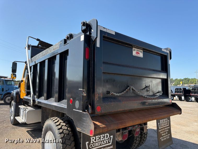 image for item FK3216 2013 Freightliner 114SD dump truck