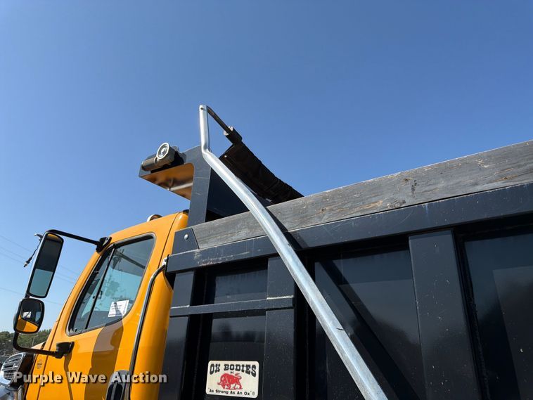 image for item FK3216 2013 Freightliner 114SD dump truck
