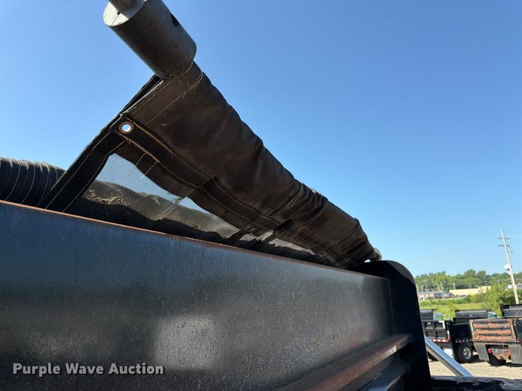 image for item FK3216 2013 Freightliner 114SD dump truck