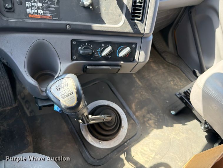 image for item FK3216 2013 Freightliner 114SD dump truck