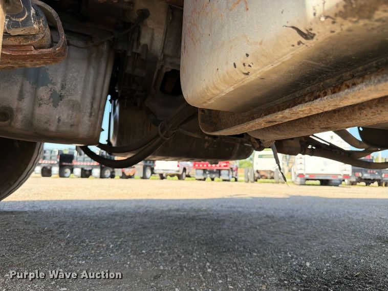 image for item FK3216 2013 Freightliner 114SD dump truck