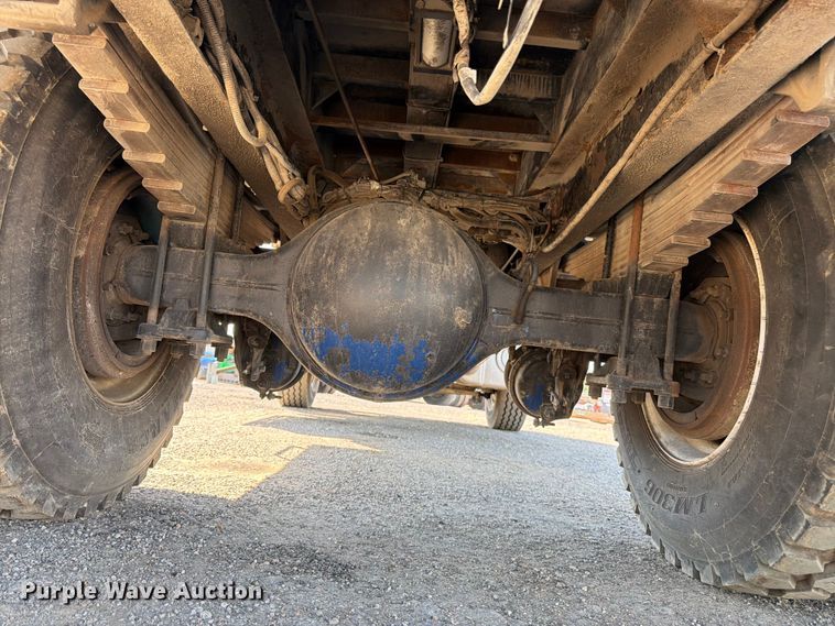 image for item FK3216 2013 Freightliner 114SD dump truck