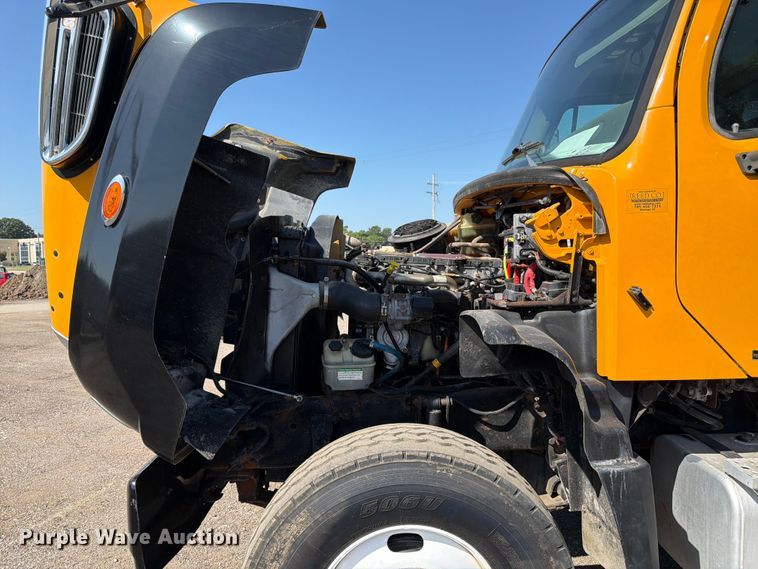 image for item FK3216 2013 Freightliner 114SD dump truck
