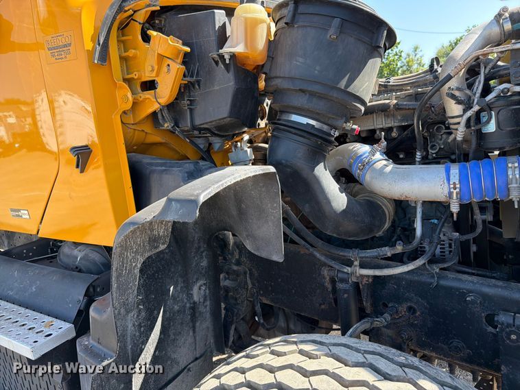 image for item FK3216 2013 Freightliner 114SD dump truck