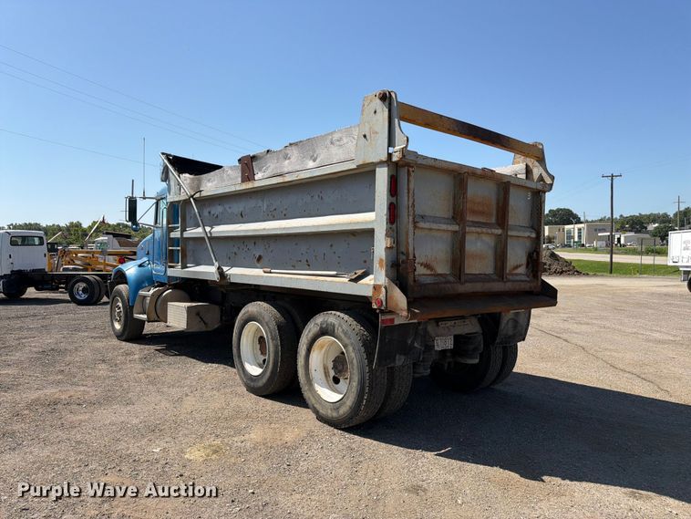 image for item FK3217 2000 Peterbilt 330 dump truck