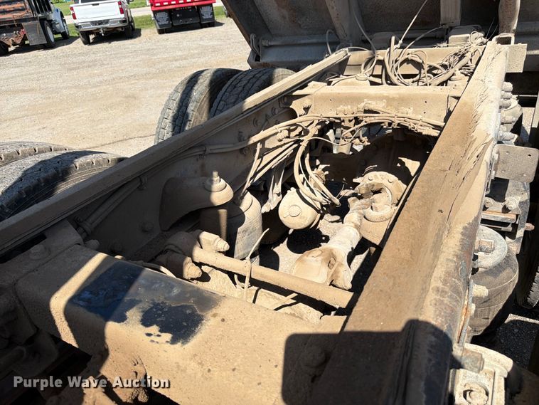 image for item FK3217 2000 Peterbilt 330 dump truck