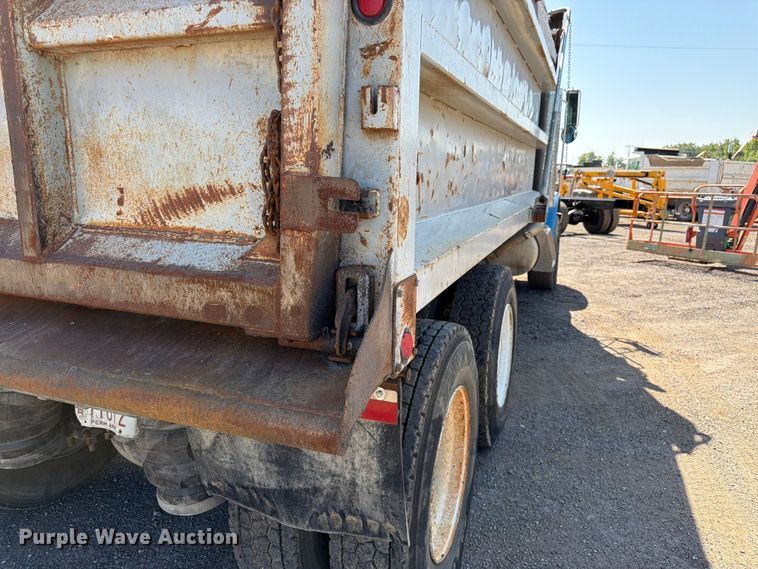 image for item FK3217 2000 Peterbilt 330 dump truck