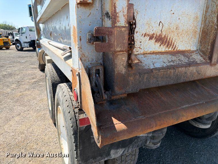 image for item FK3217 2000 Peterbilt 330 dump truck