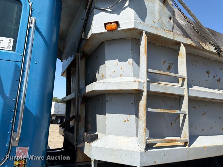image for item FK3217 2000 Peterbilt 330 dump truck