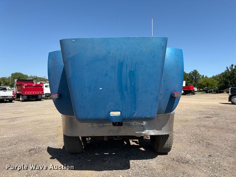 image for item FK3217 2000 Peterbilt 330 dump truck