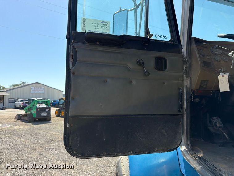 image for item FK3217 2000 Peterbilt 330 dump truck