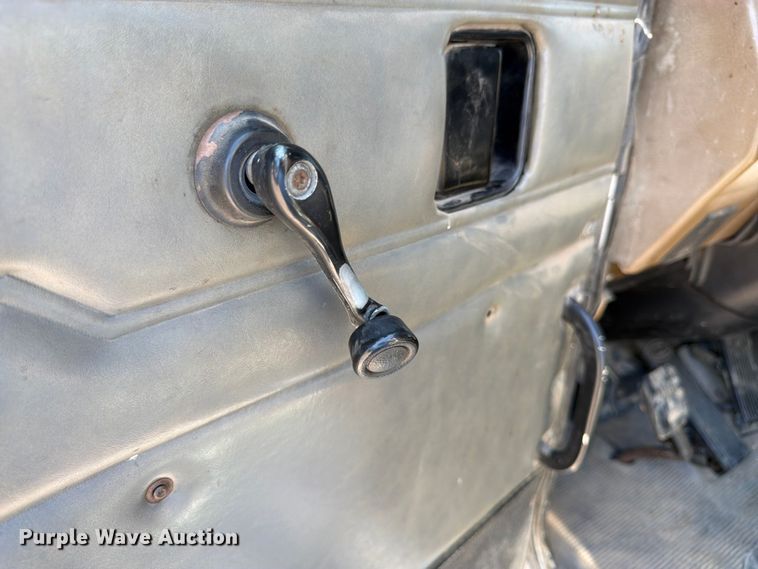 image for item FK3217 2000 Peterbilt 330 dump truck