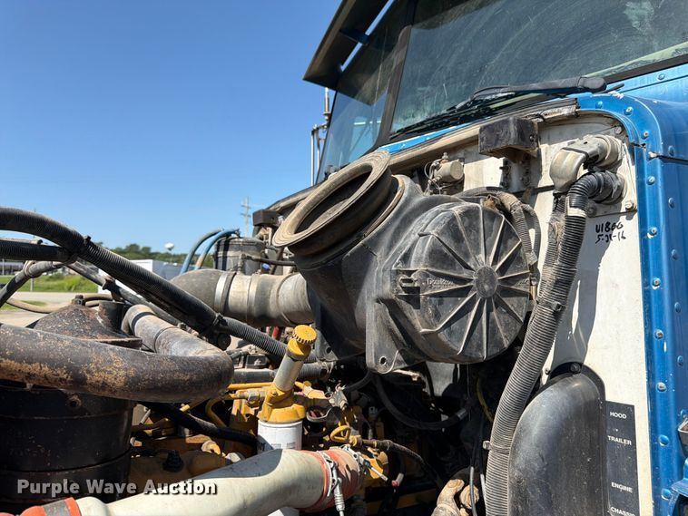 image for item FK3217 2000 Peterbilt 330 dump truck