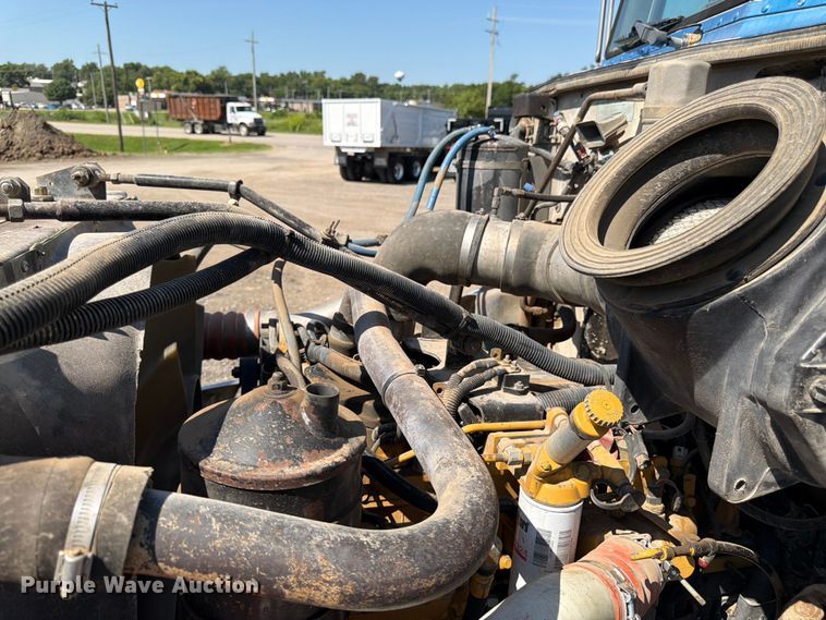 image for item FK3217 2000 Peterbilt 330 dump truck