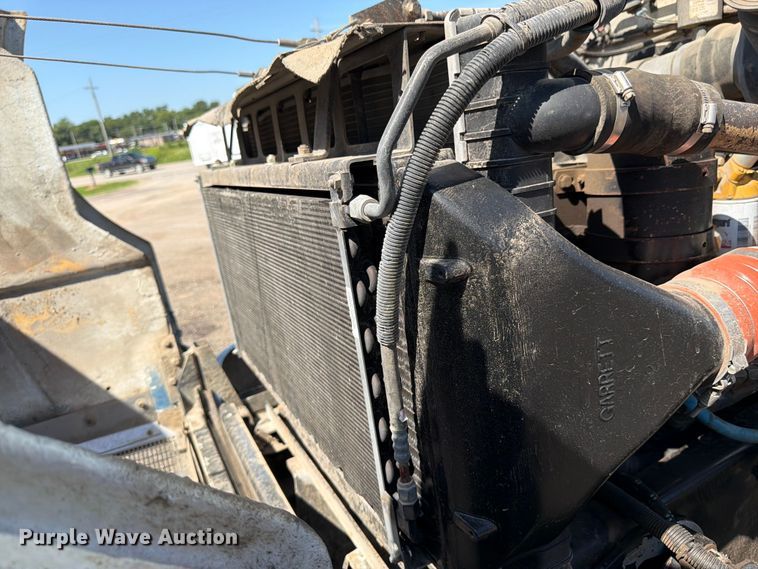 image for item FK3217 2000 Peterbilt 330 dump truck