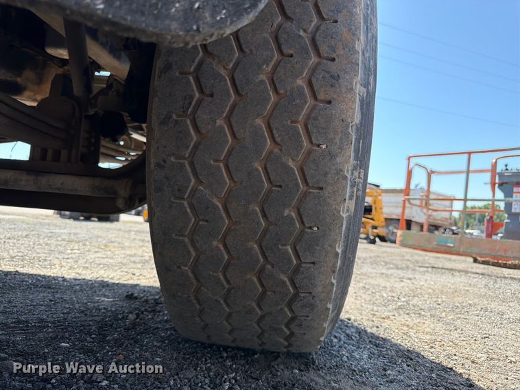 image for item FK3217 2000 Peterbilt 330 dump truck