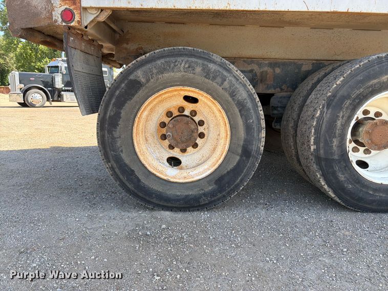 image for item FK3217 2000 Peterbilt 330 dump truck