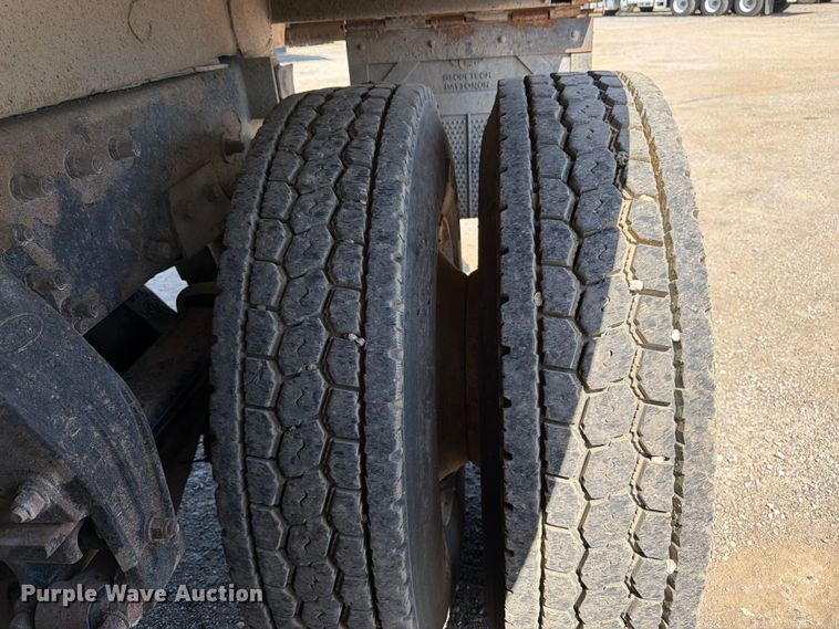image for item FK3217 2000 Peterbilt 330 dump truck