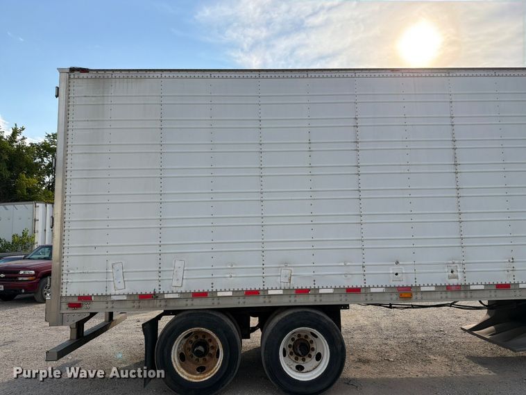 image for item FK3222 2010 Great Dane SUP-1114-11053 refrigerated van trailer