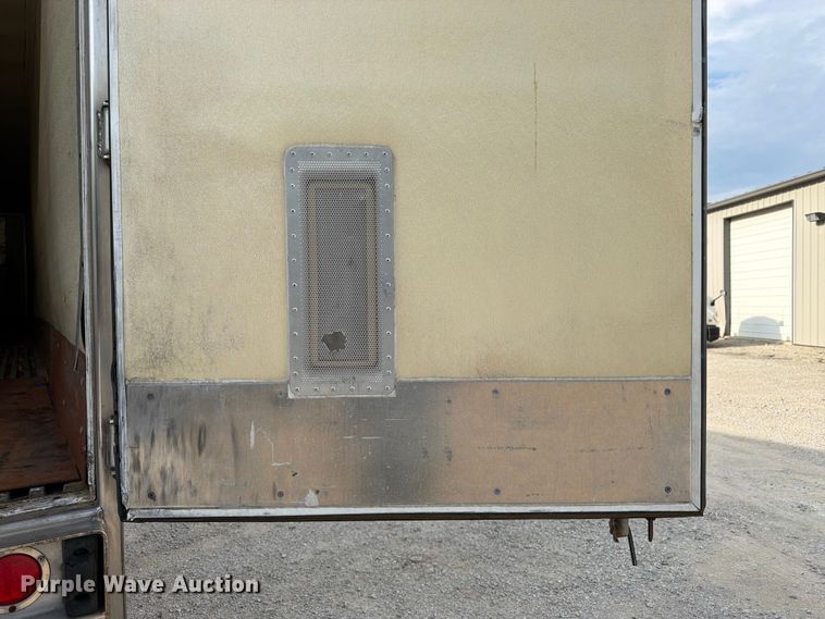 image for item FK3222 2010 Great Dane SUP-1114-11053 refrigerated van trailer