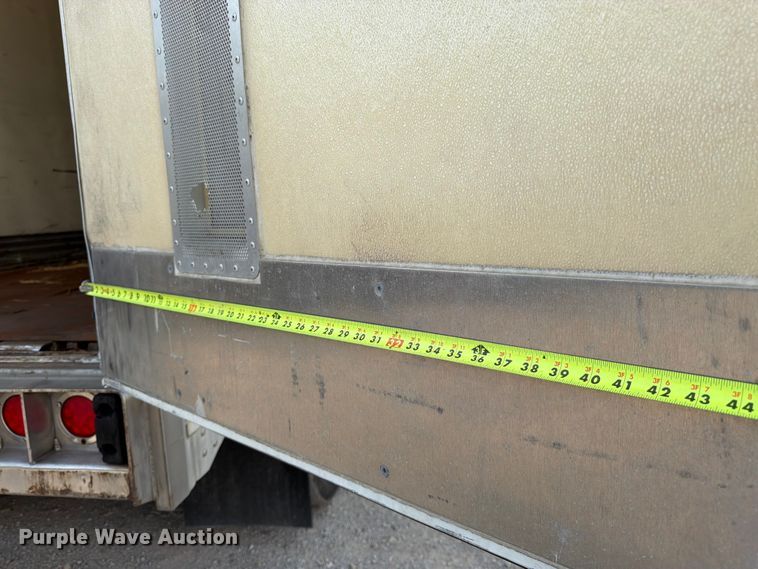 image for item FK3222 2010 Great Dane SUP-1114-11053 refrigerated van trailer