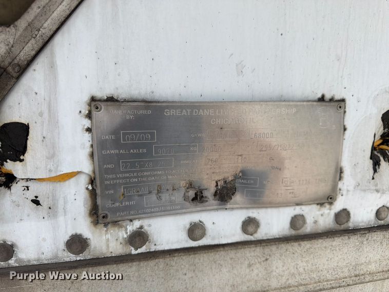 image for item FK3222 2010 Great Dane SUP-1114-11053 refrigerated van trailer